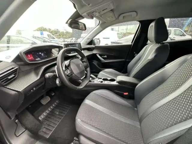 Peugeot 2008 1.2 puretech 130ch s&amp;s allure business eat8 — photo 9