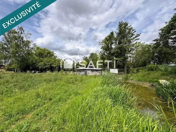 Terrain 2710 m²