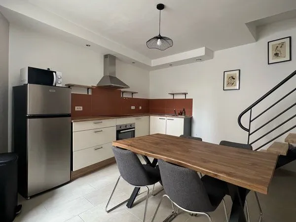 Petite maison T1 avec terasse couverte