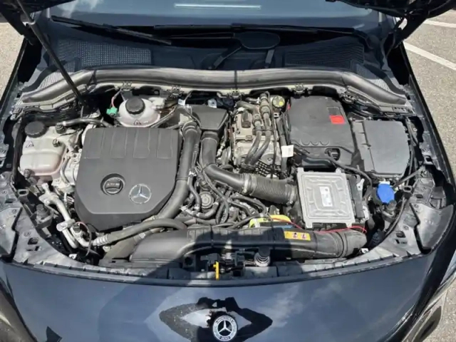 Mercedes Classe B 250 e amg line — photo 20