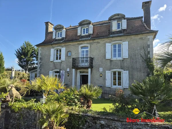 Maison de luxe 9 pièces 286 m²