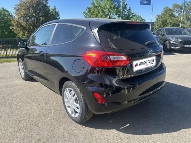 Ford Fiesta 1.0 ecoboost 100ch stop&amp;start cool &amp; connect 3p euro6.2 — photo 7