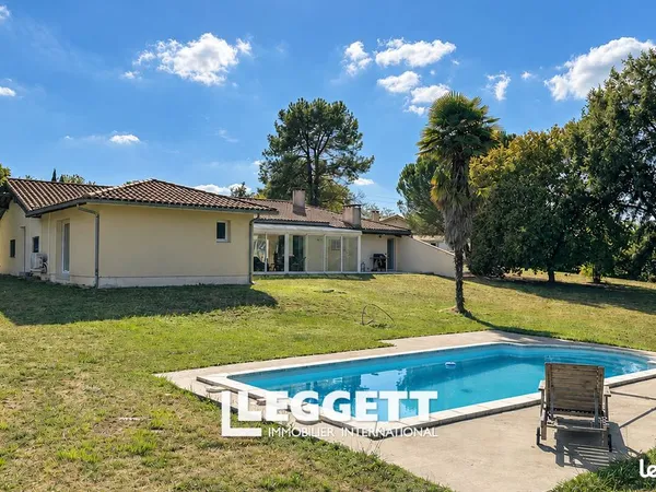 Villa 7 pièces 184 m²