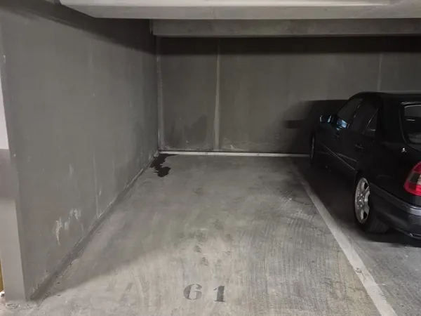 PARKING SOUTERRAIN