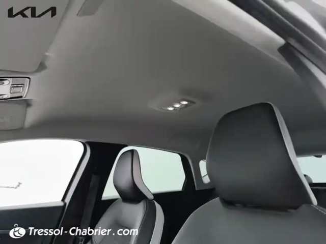 Renault Captur e-tech 145 - 21 intens — photo 25