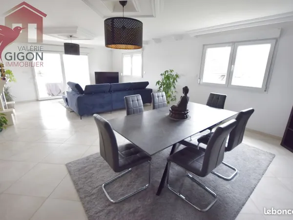 Duplex 8 pièces 206 m²