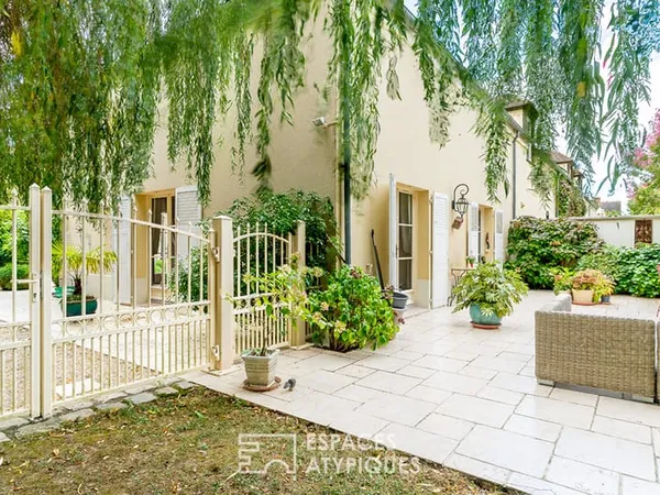 Maison contemporaine dans une ancienne ferme rénovée du XVIIIème siècle