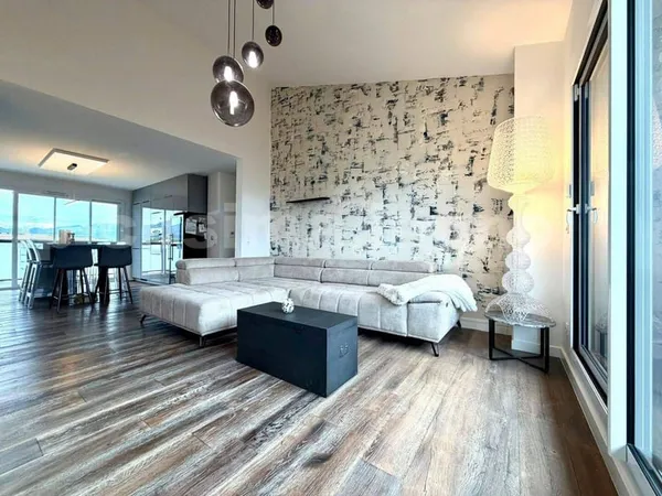 Appartement 4 pièces 93 m²