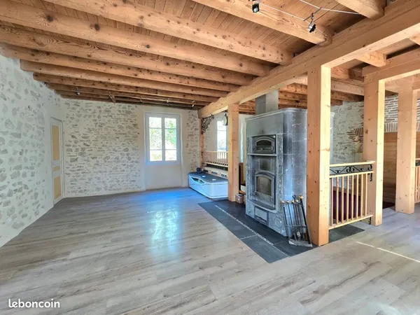 Longère sur terrain de 1800m²
