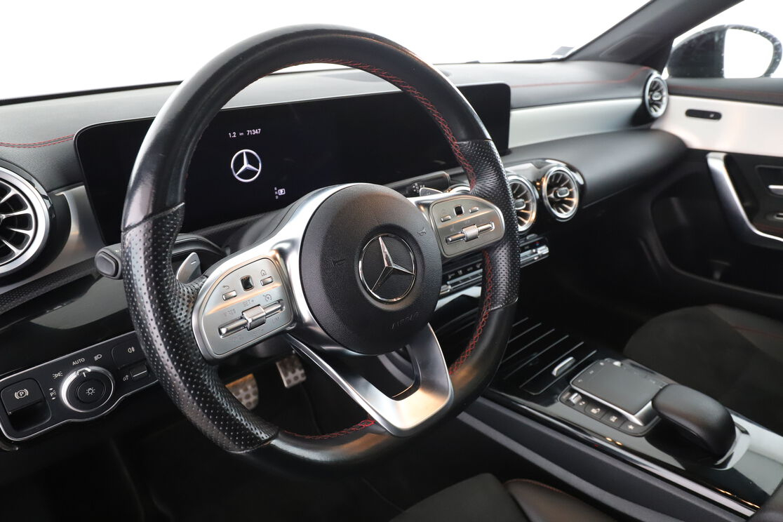 Mercedes-Benz CLA 220 d AMG Line 8G-DCT — photo 10