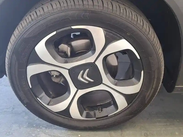 Citroën C3 Aircross puretech 110 s&amp;s eat6 — photo 9