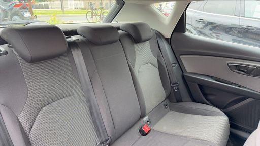Seat Leon 1.0 TSI 115  - Style Business – 2020 – 144589 km – Essence – Boîte Manuelle — photo 64