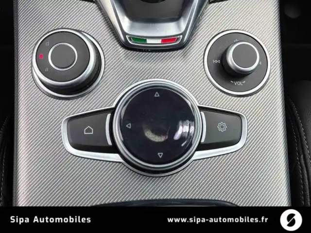 Alfa Romeo Stelvio 2.2 160 ch at8 — photo 28