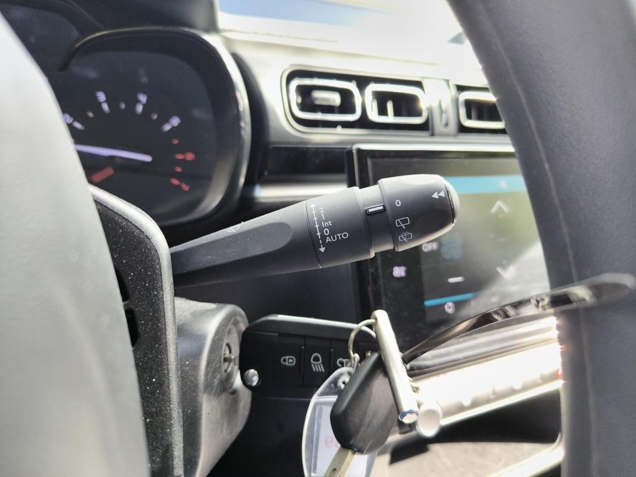 Citroën C3 puretech 110 s&s eat6 shine — photo 11