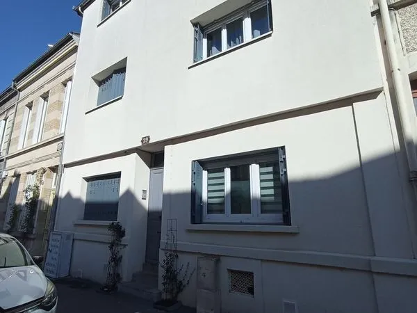 Immeuble de rapport 9 pièces 213 m²