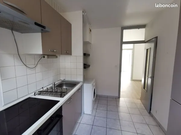 Particulier loue T2 état neuf Saint-Maixent l'Ecole