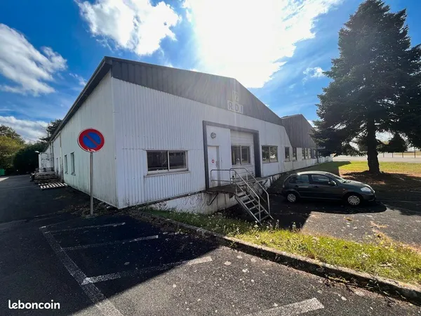 Bureaux 955 m²