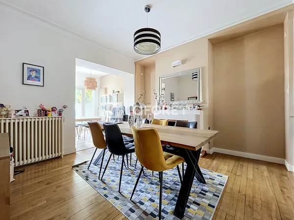 Maison 7 pièces 146 m²
