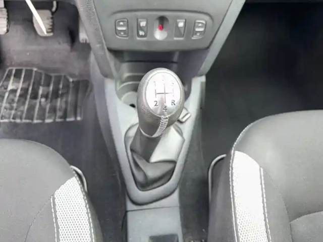 Dacia Sandero tce 90 — photo 13