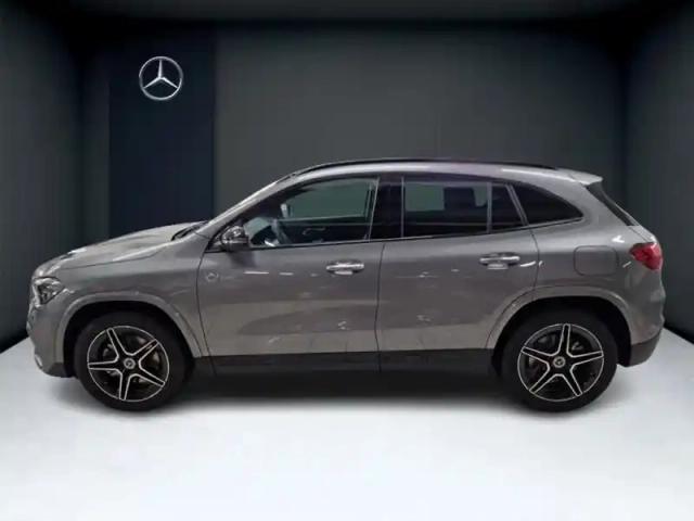 Mercedes Gla 250 e hybrid eq amg line — photo 2