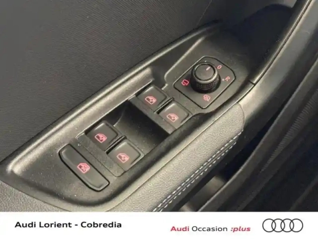 Audi A1 sportback 25 tfsi 95ch design s tronic 7 — photo 9