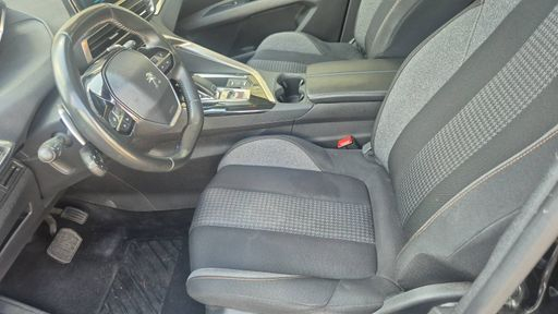 Peugeot 5008 1.5 BlueHDi 130 EAT8 - Allure – 2022 – 145419 km – Diesel – Boîte Automatique — photo 15