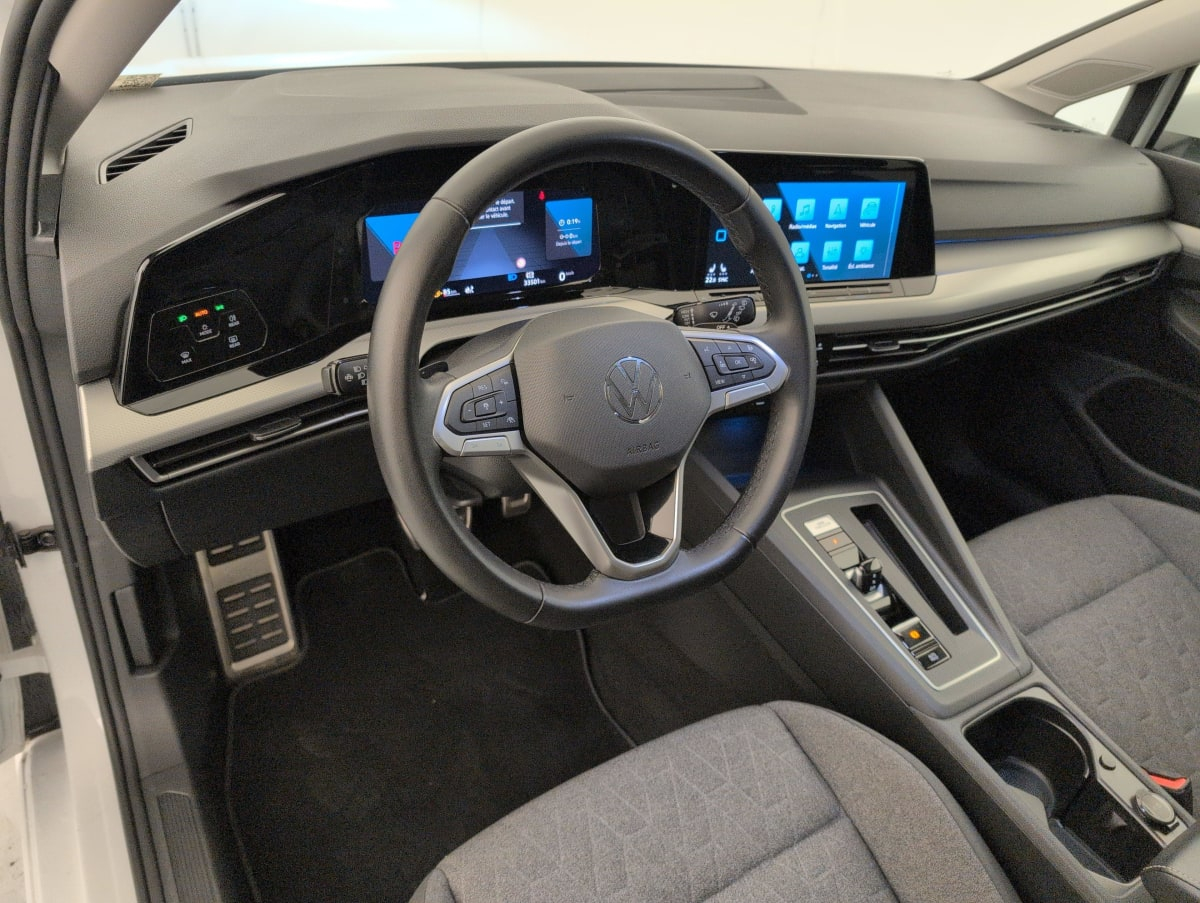 Volkswagen Golf 8 — photo 14