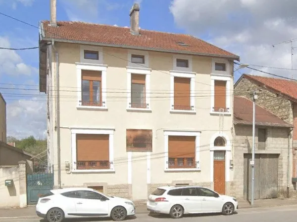 Maison 10 pièces à Varennes en Argonne,