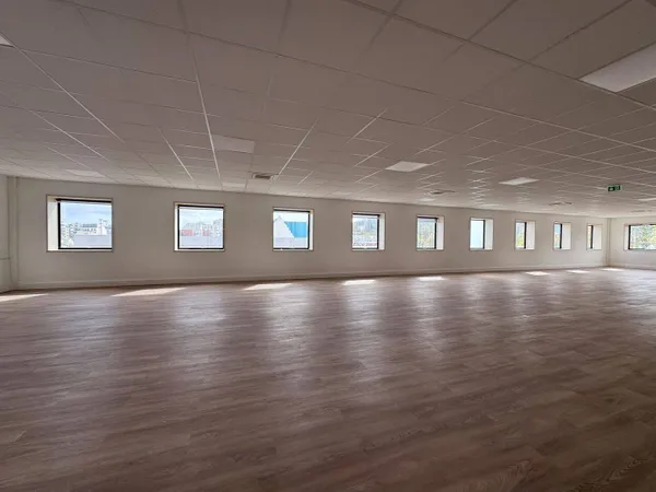 Bureaux 281 m²