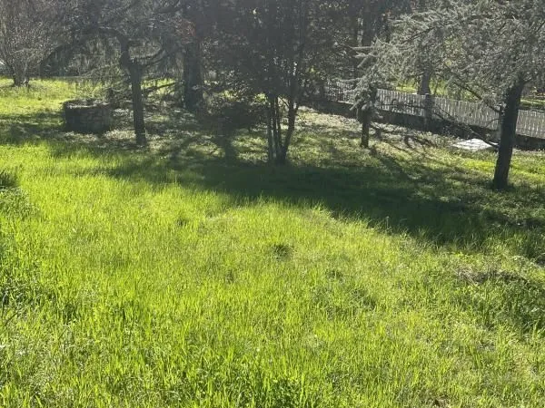 Terrain 732 m² Gratentour
