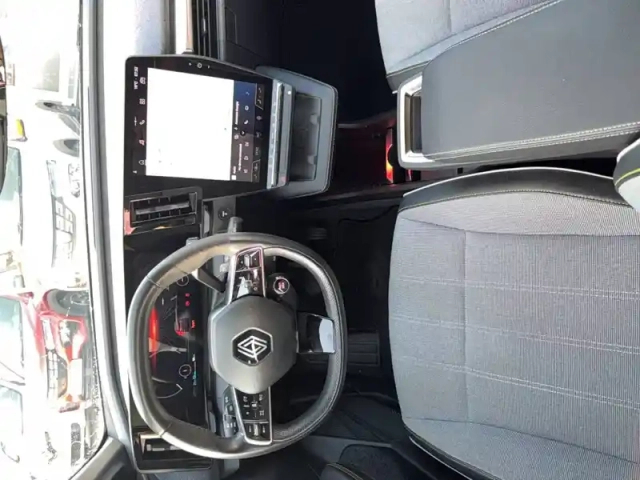Renault Megane e-tech ev60 220 ch optimum charge — photo 10