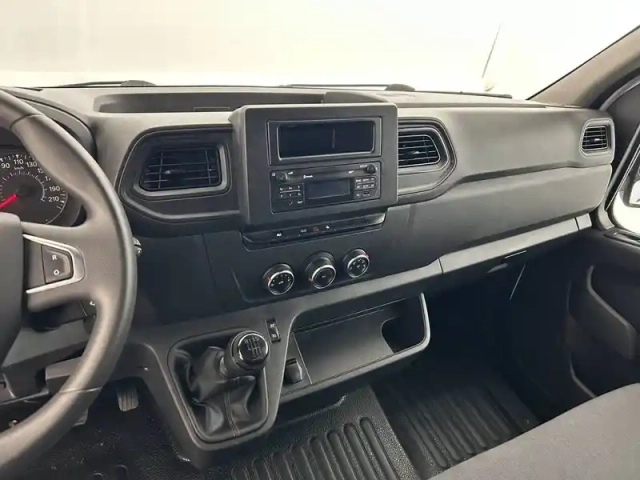 Renault Master fgn trac f3500 l2h2 blue dci 135 — photo 30