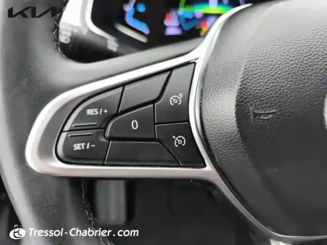 Renault Captur e-tech 145 - 21 intens — photo 19