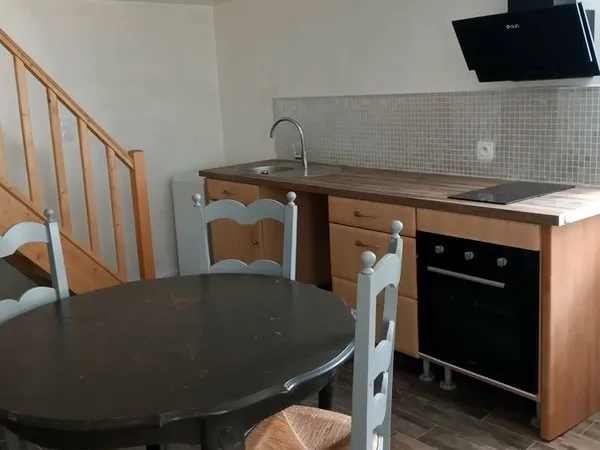 Appartement T2 meublé dans une impasse calme du bourg