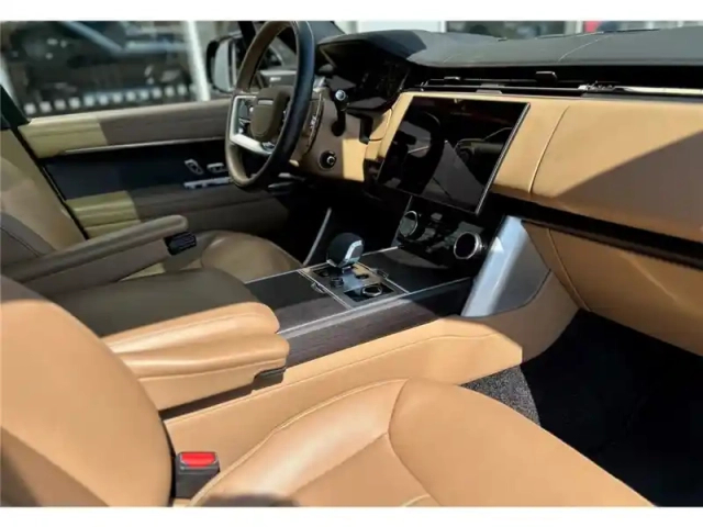 Land Rover Range Rover swb p510e phev awd — photo 15
