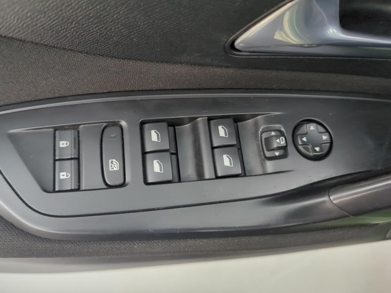 Peugeot 308 puretech 110ch s&s bvm6 active pack — photo 26