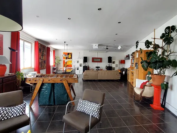 A vendre Loft de 225m² Petit-Clamart 92140