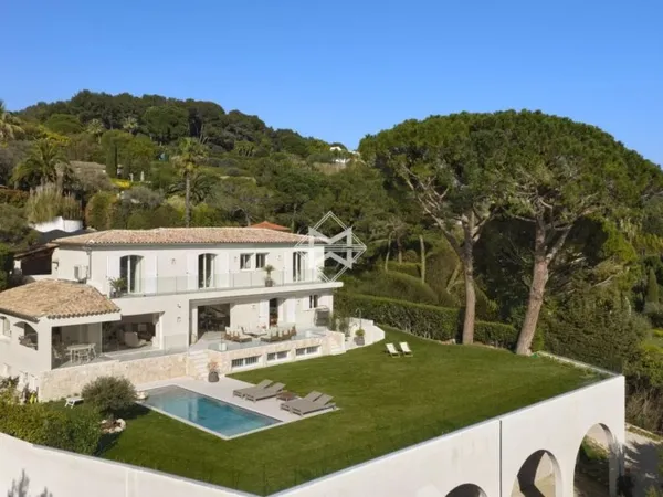 CANNES CALIFORNIE - Magnifique villa vue mer panoramique