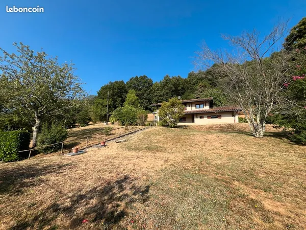 Maison de 105m2 sur terrain de 2510m2 à Saint-Jean-Royans