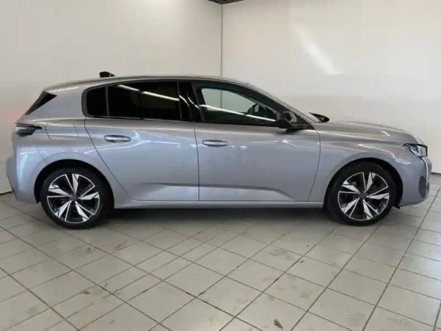 Peugeot 308 1.2 puretech 130ch s&amp;s allure — photo 4