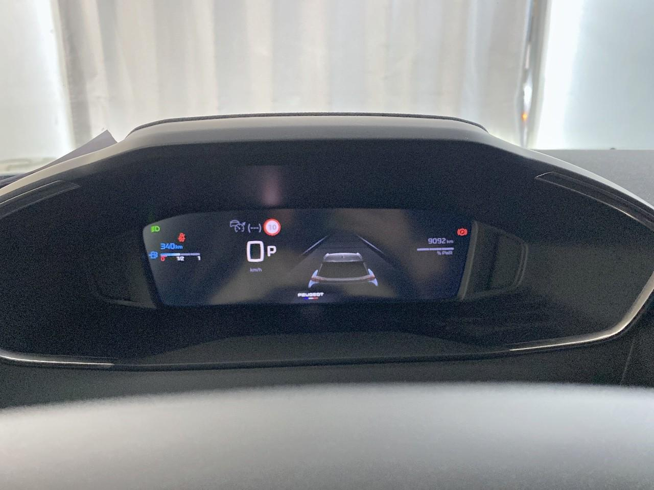 Peugeot 2008 hybrid 145 ch e-dcs6 allure — photo 13