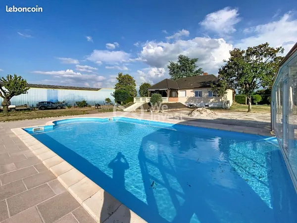 Propriété 7 pièces 226 m²