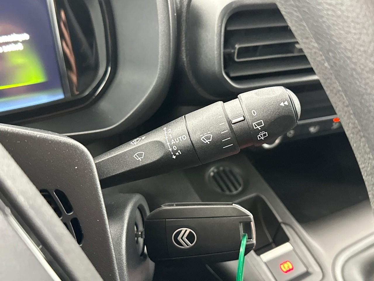 Citroën Berlingo van m diesel 100 ch manuelle — photo 19