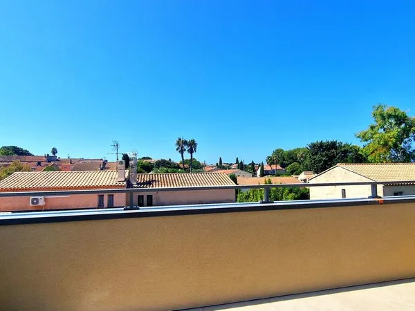 Villa neuve 5 pièces à Six-Fours-les-Plages avec 77 m² de terrasses - VEFA