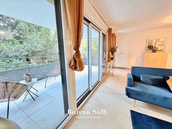 Bourg en Bresse centre ( 01000) centre Appartement 99, 88 m2 T 5 Balcon de 18,05 m2 & garage