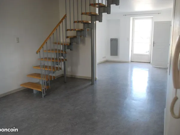 A louer appartement F5 duplex Proche centre Brive