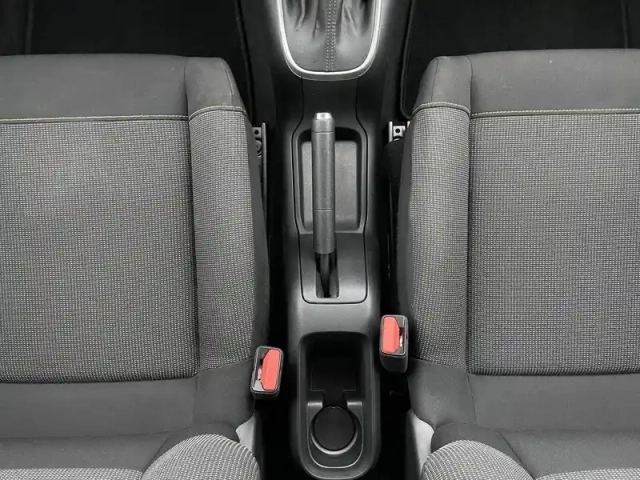 Citroën C3 puretech 110 ch eat6 — photo 31