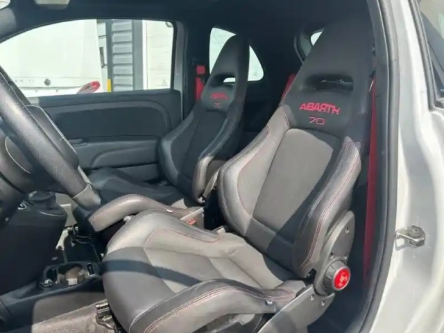 Abarth 500 1.4 turbo t-jet 180ch 695 70 anniversario — photo 9