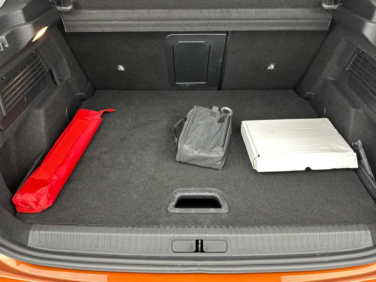 Citroën C4 puretech 130 s&s eat8 shine pack — photo 6