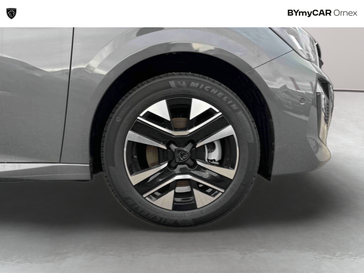 Peugeot 208 Hybrid 110 e-DCS6 — photo 17